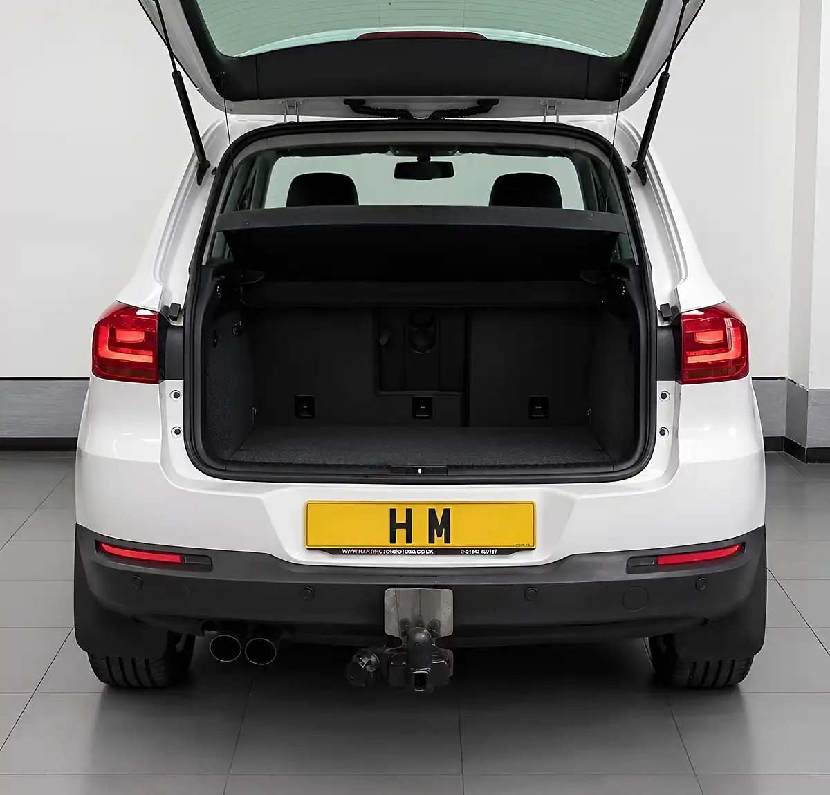 Used 2012 Volkswagen Tiguan Se White - Interior and Exterior details 17