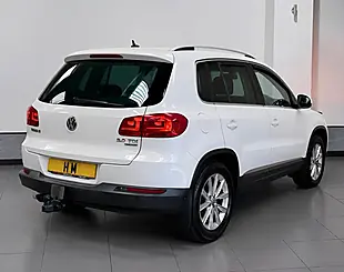 Used 2012 Volkswagen Tiguan Se White - Interior and Exterior details 2