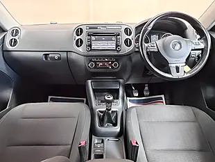 Used 2012 Volkswagen Tiguan Se White - Interior and Exterior details 7