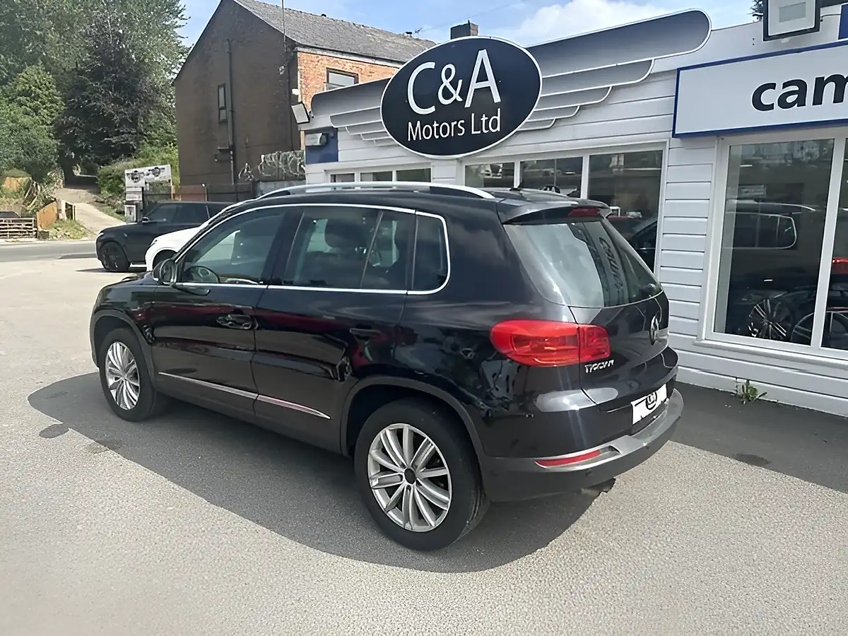 Used 2012 Volkswagen Tiguan Sport Black - Interior and Exterior details 5