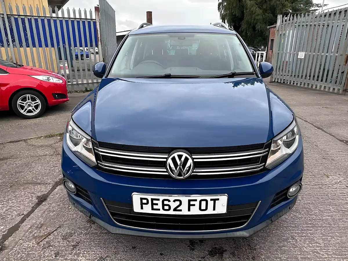 Used 2012 Volkswagen Tiguan Sport Blue - Interior and Exterior details 12