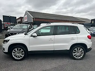 Used 2012 Volkswagen Tiguan Sport White - Interior and Exterior details 3