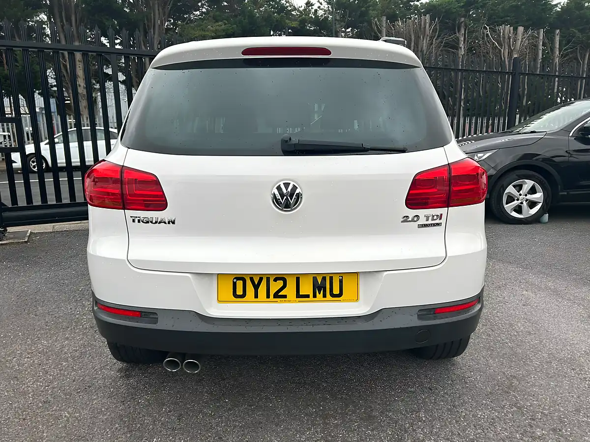 Used 2012 Volkswagen Tiguan Sport White - Interior and Exterior details 5