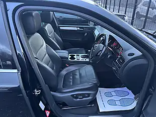 Used 2012 Volkswagen Touareg Altitude Black - Interior and Exterior details 12