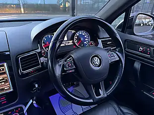 Used 2012 Volkswagen Touareg Altitude Black - Interior and Exterior details 17