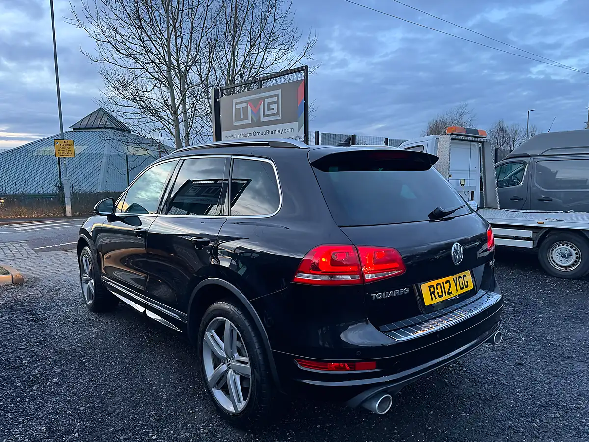 Used 2012 Volkswagen Touareg Altitude Black - Interior and Exterior details 2