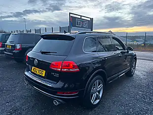 Used 2012 Volkswagen Touareg Altitude Black - Interior and Exterior details 9
