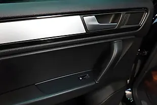 Used 2012 Volkswagen Touareg Altitude Black - Interior and Exterior details 15