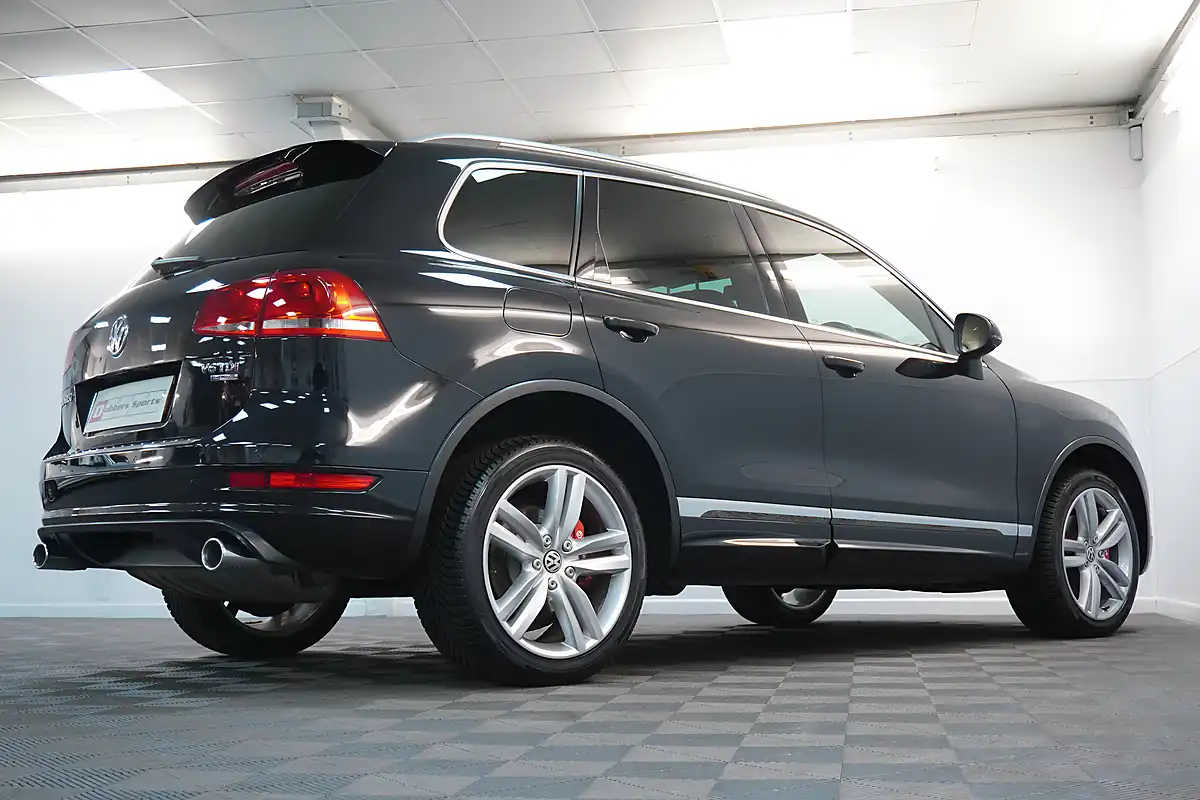Used 2012 Volkswagen Touareg Altitude Black - Interior and Exterior details 3