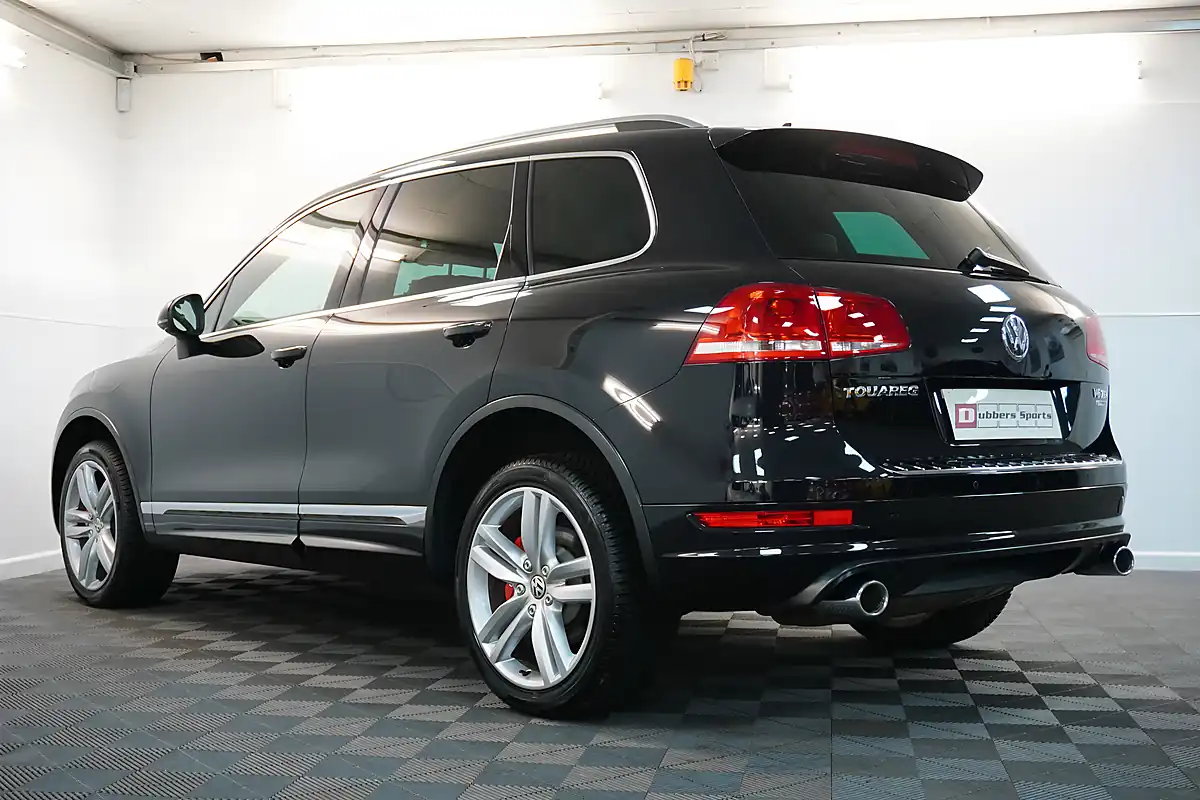 Used 2012 Volkswagen Touareg Altitude Black - Interior and Exterior details 7