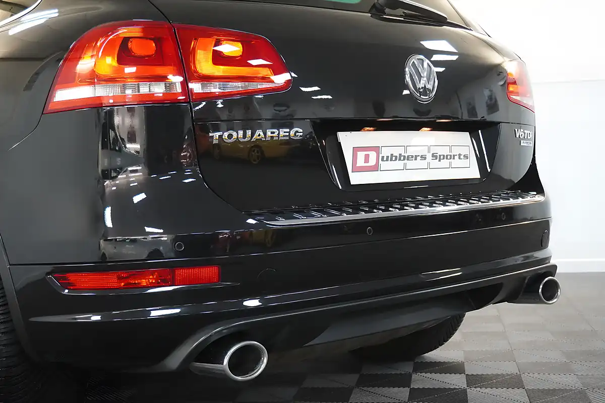 Used 2012 Volkswagen Touareg Altitude Black - Interior and Exterior details 8