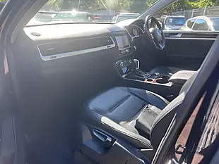 Used 2012 Volkswagen Touareg Se Black - Interior and Exterior details 10