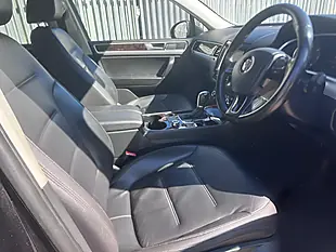 Used 2012 Volkswagen Touareg Se Black - Interior and Exterior details 12