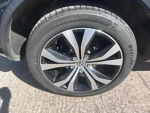 Used 2012 Volkswagen Touareg Se Black - Interior and Exterior details 15