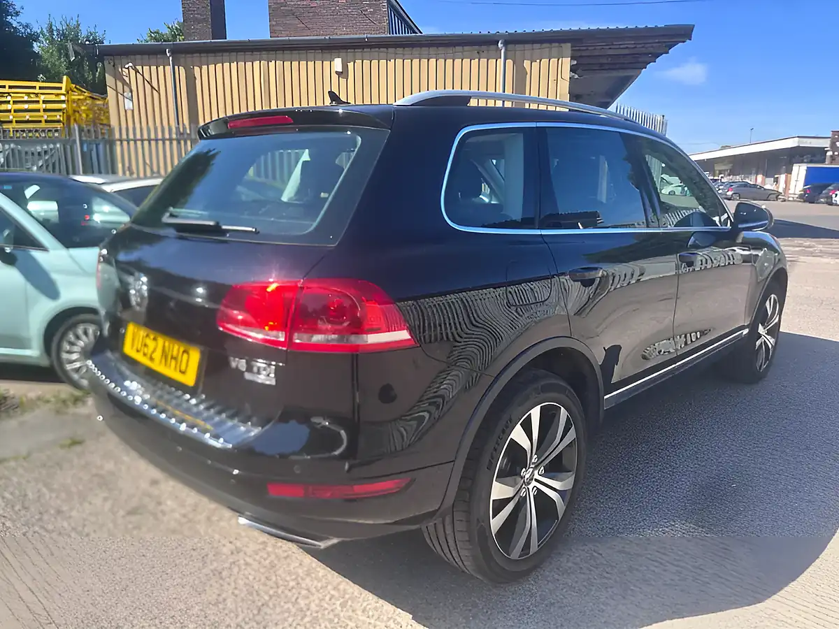 Used 2012 Volkswagen Touareg Se Black - Interior and Exterior details 2