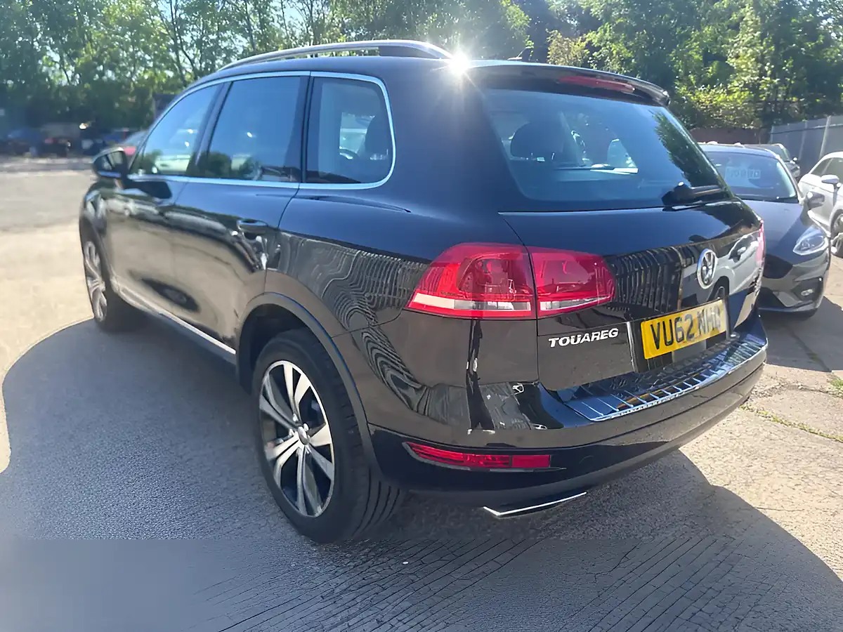 Used 2012 Volkswagen Touareg Se Black - Interior and Exterior details 7