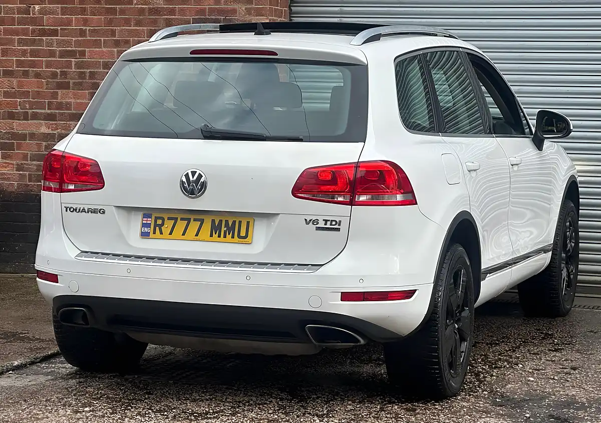 Used 2012 Volkswagen Touareg Se White - Interior and Exterior details 19