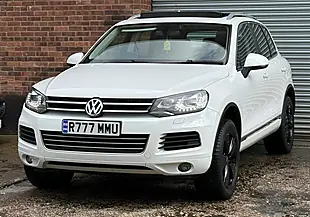 Used 2012 Volkswagen Touareg Se White - Interior and Exterior details 4
