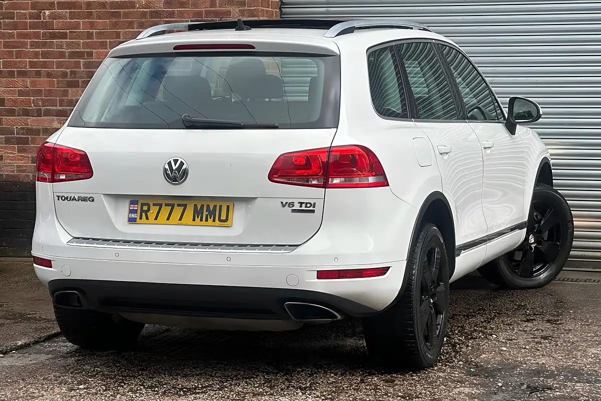 Used 2012 Volkswagen Touareg Se White - Interior and Exterior details 6