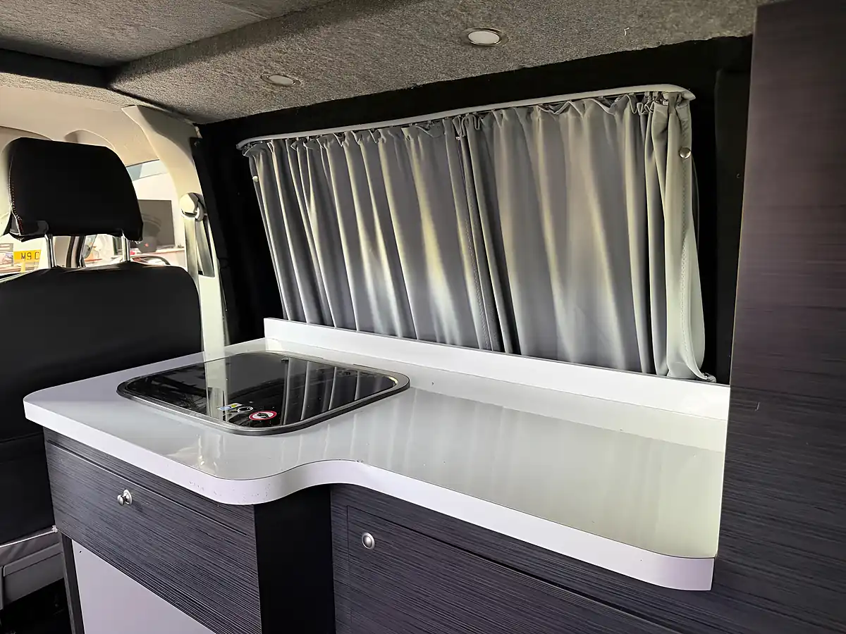 Used 2012 Volkswagen Transporter T28 L1 H1 4dr White - Interior and Exterior details 5