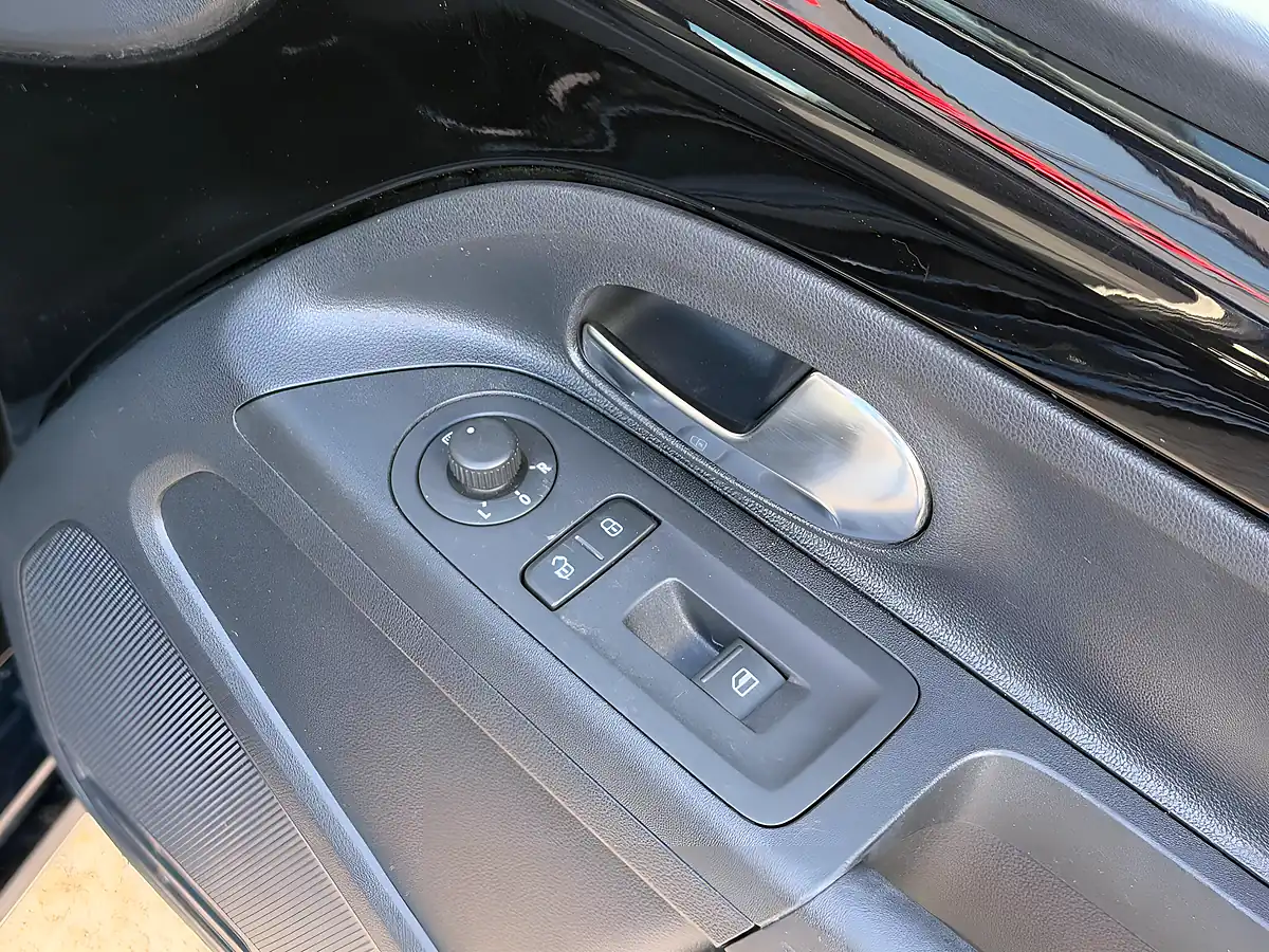 Used 2012 Volkswagen Up! High Up! Black - Interior and Exterior details 16