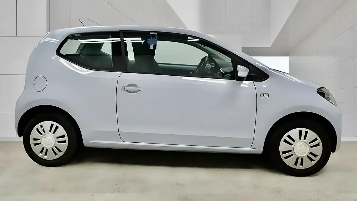 Used 2012 Volkswagen Up! Move Up! Blue - Interior and Exterior details 7