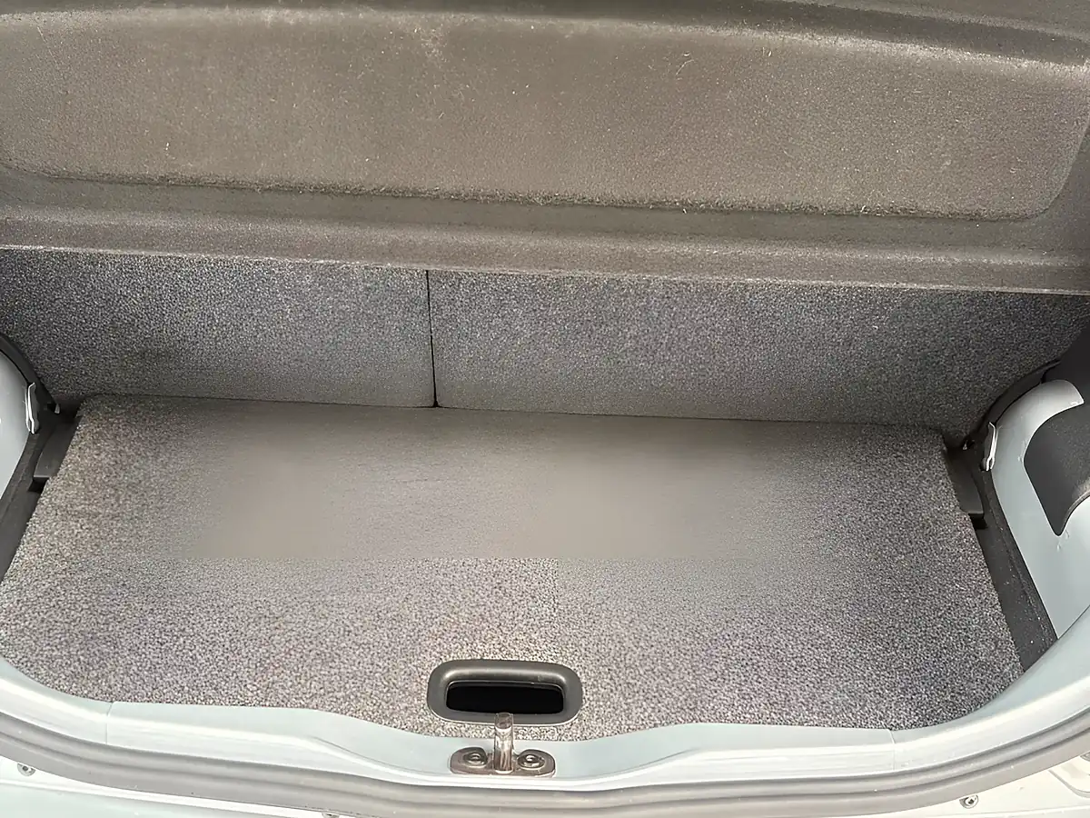 Used 2012 Volkswagen Up! Move Up! Silver - Interior and Exterior details 19