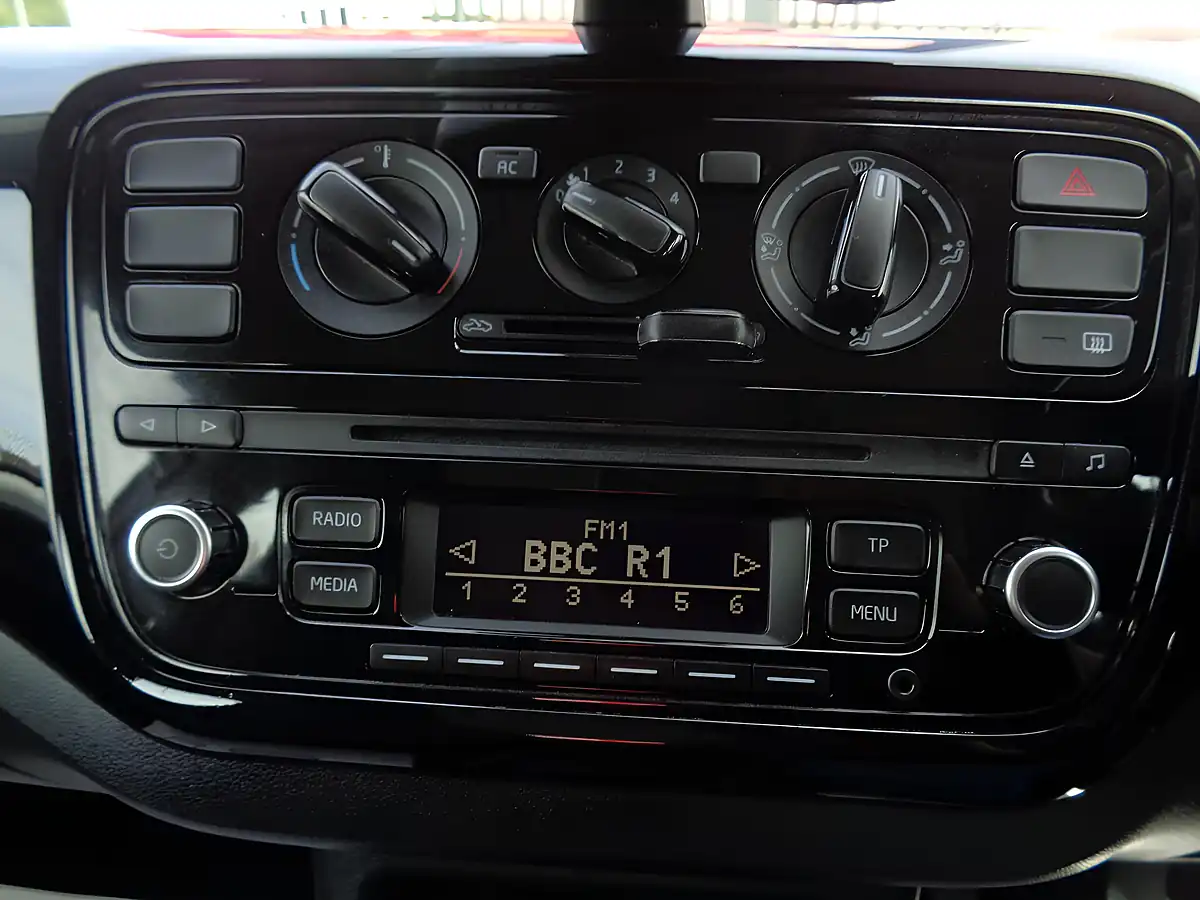Used 2012 Volkswagen Up! Move Up! White - Interior and Exterior details 16