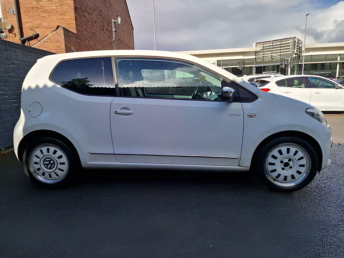 Used 2012 Volkswagen Up! Up! White - Interior and Exterior details 7
