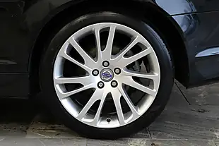 Used 2012 Volvo C70 Se Lux Black - Interior and Exterior details 12