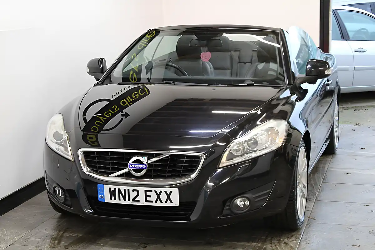 Used 2012 Volvo C70 Se Lux Black - Interior and Exterior details 13
