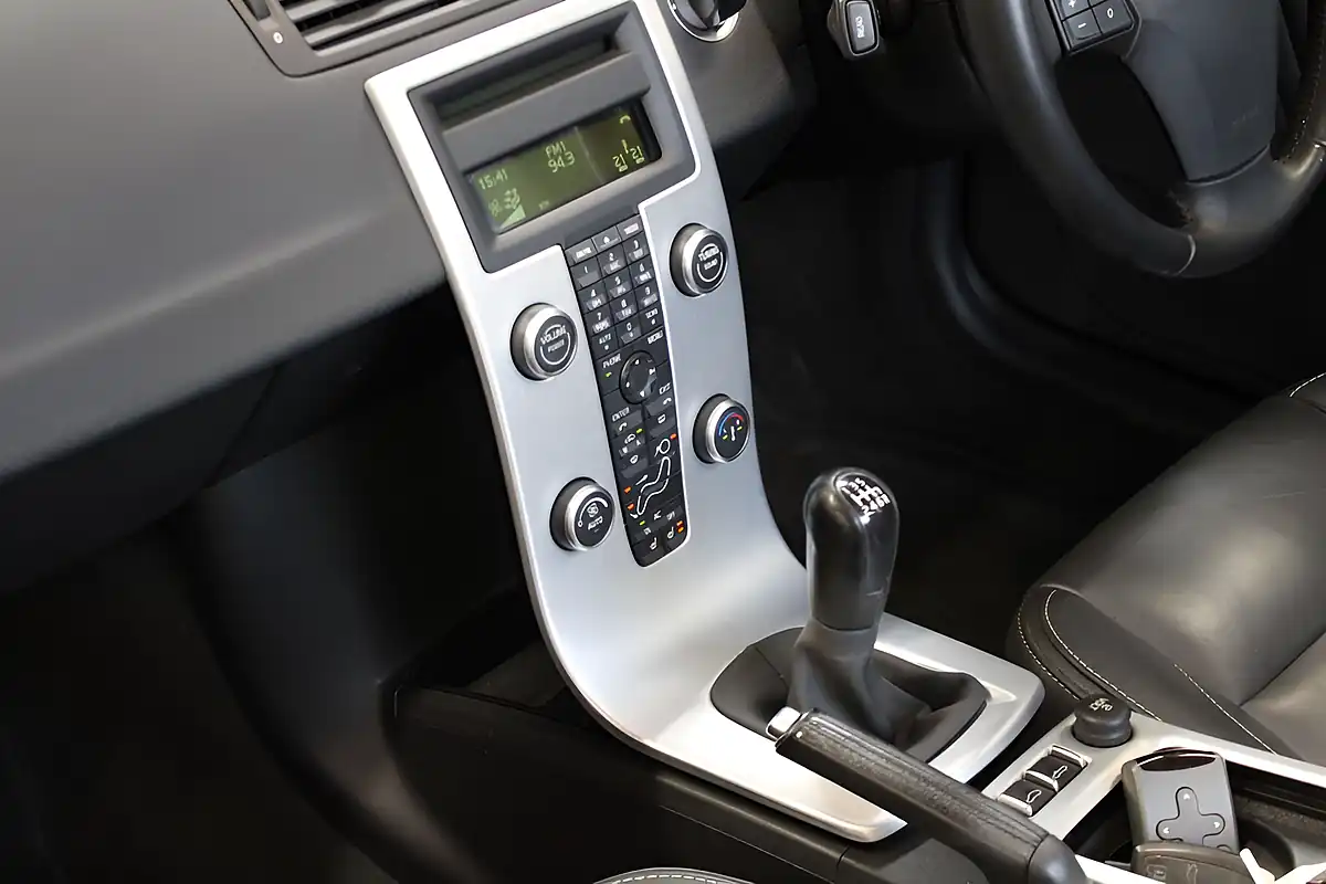 Used 2012 Volvo C70 Se Lux Black - Interior and Exterior details 15
