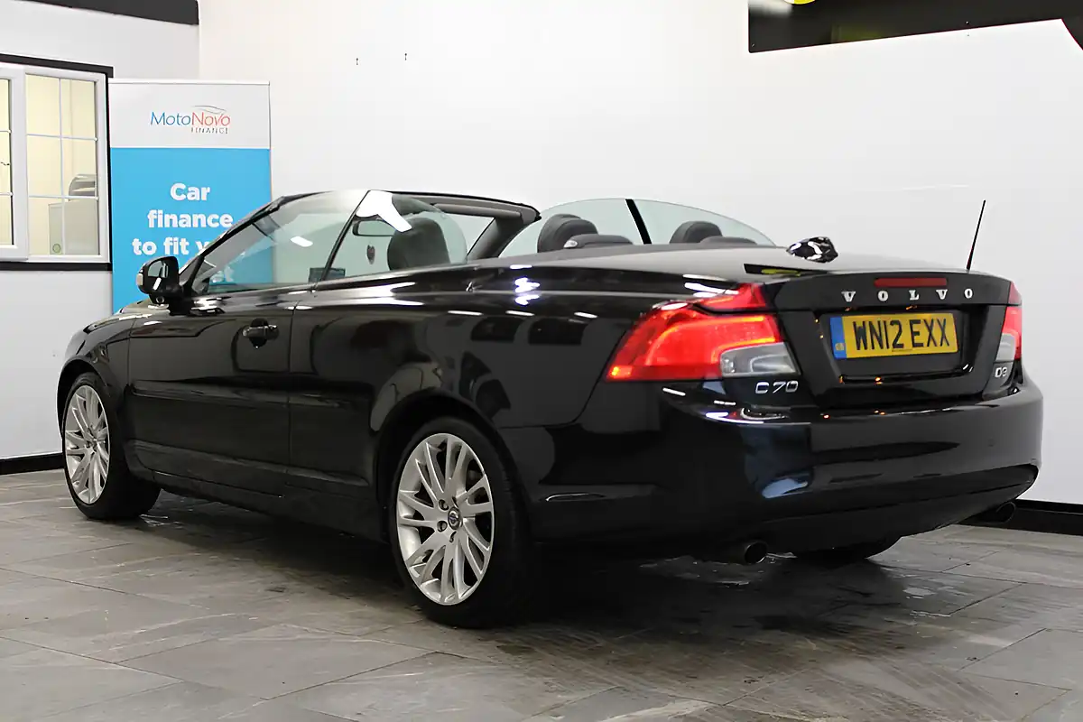 Used 2012 Volvo C70 Se Lux Black - Interior and Exterior details 3