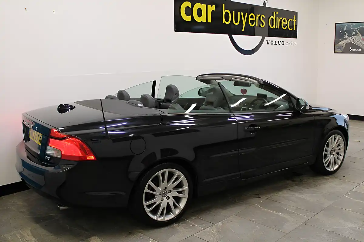 Used 2012 Volvo C70 Se Lux Black - Interior and Exterior details 4