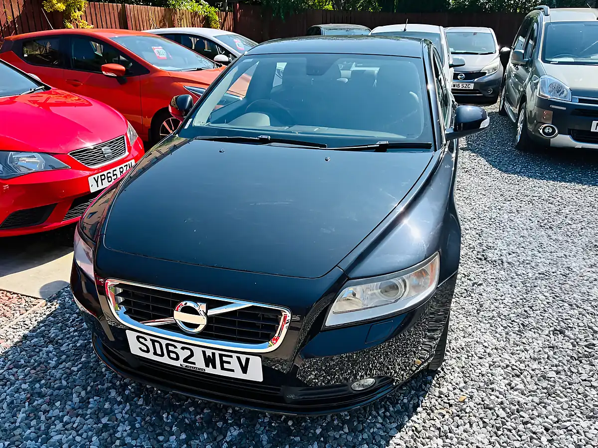 Used 2012 Volvo S40 Se Lux Edition Black - Interior and Exterior details 5