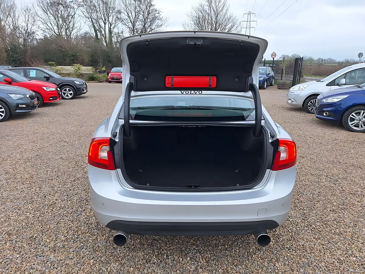 Used 2012 Volvo S60 Se Lux Silver - Interior and Exterior details 9