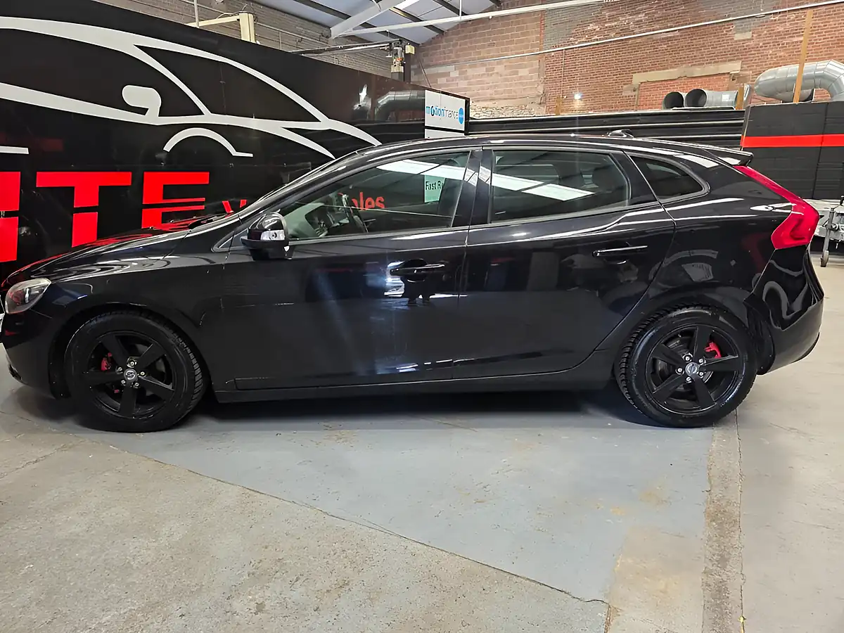Used 2012 Volvo V40 Es Black - Interior and Exterior details 18