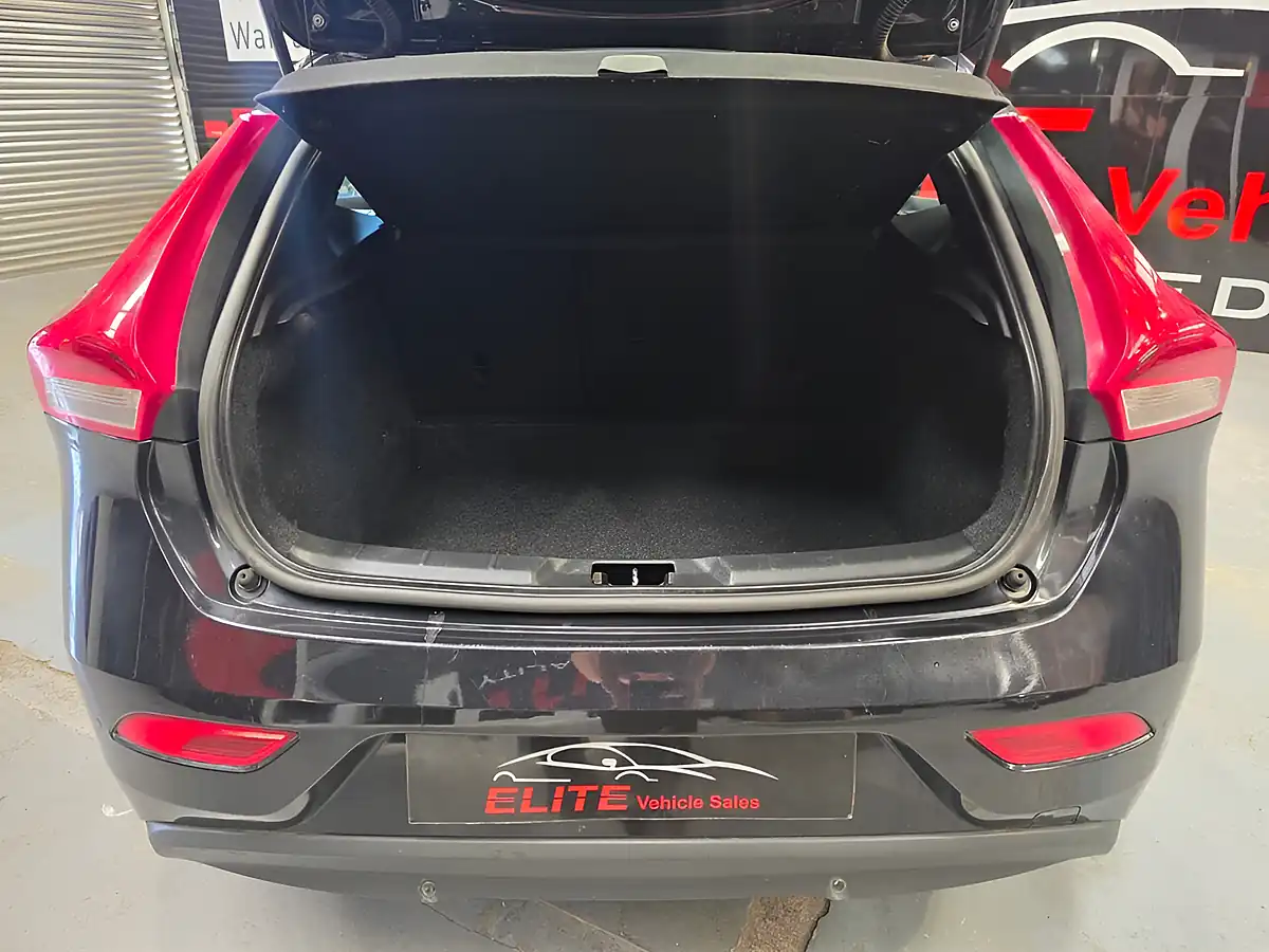 Used 2012 Volvo V40 Es Black - Interior and Exterior details 19
