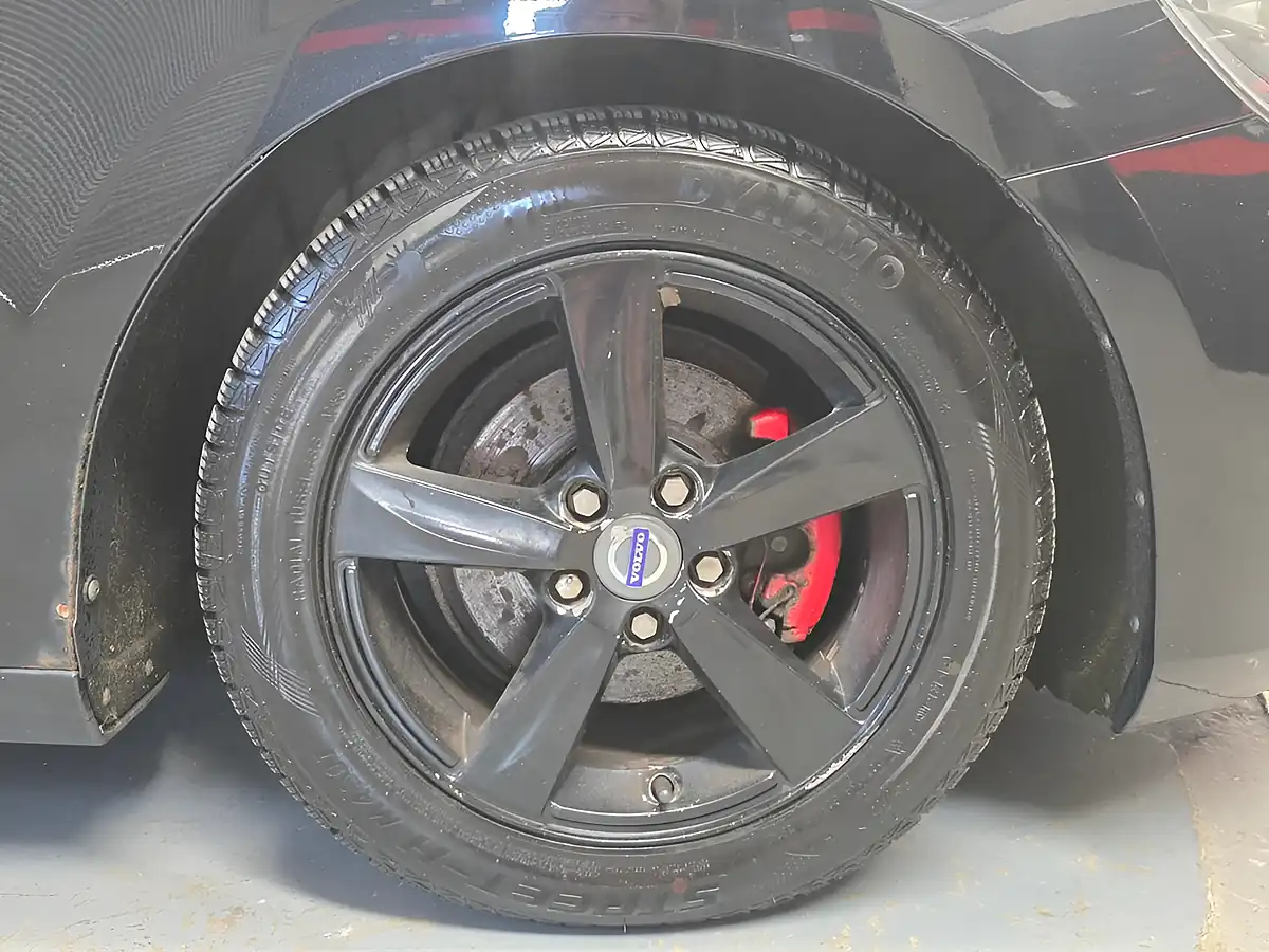 Used 2012 Volvo V40 Es Black - Interior and Exterior details 5