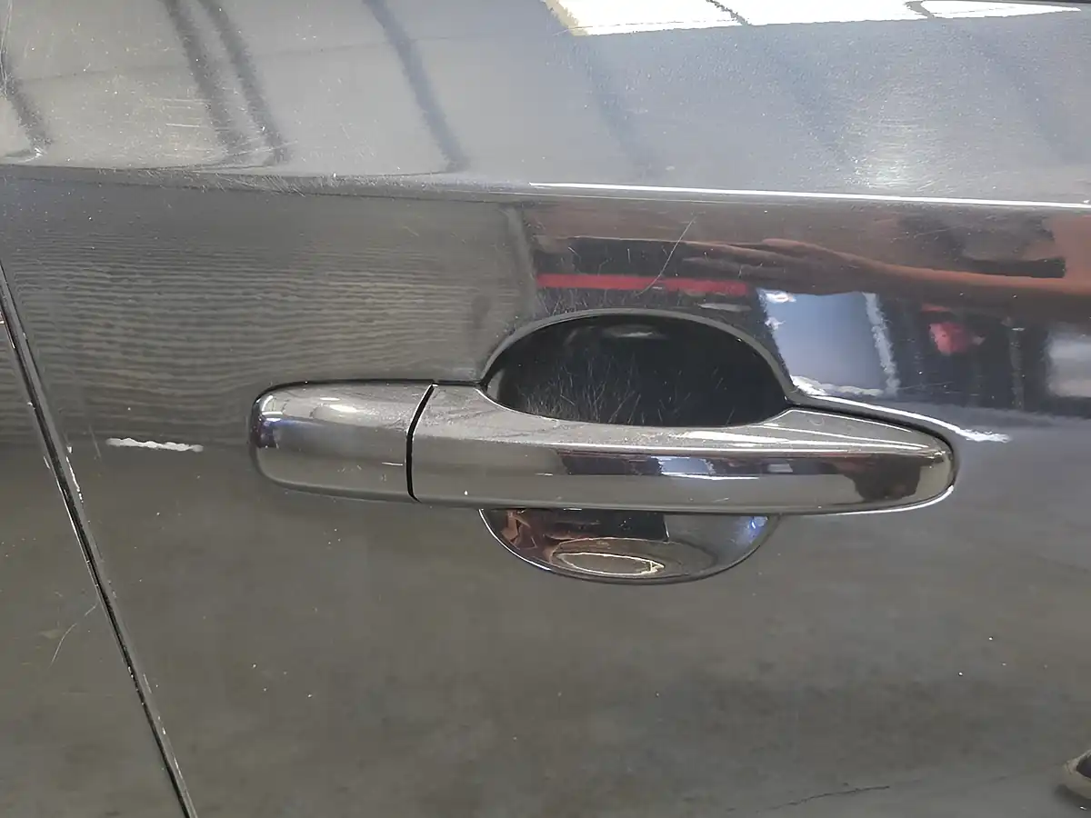 Used 2012 Volvo V40 Es Black - Interior and Exterior details 7