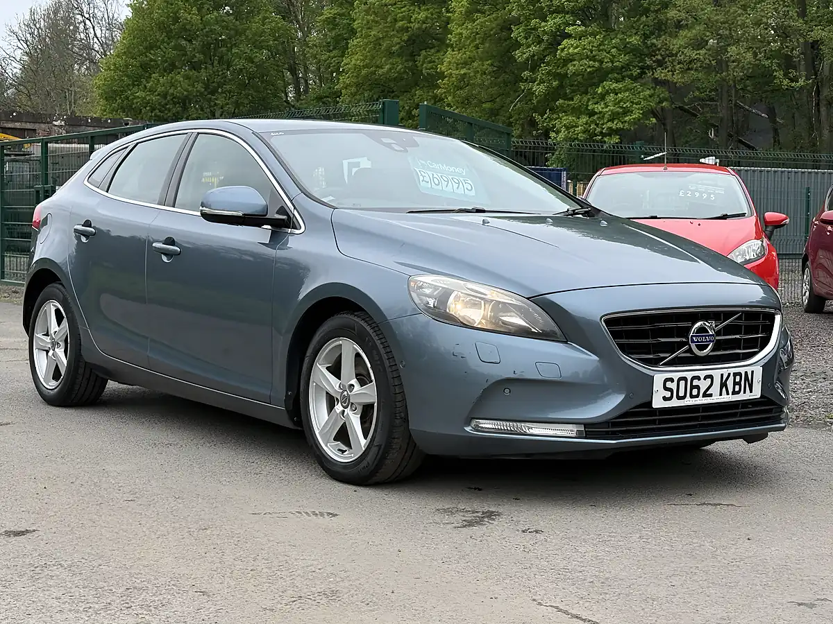 Used 2012 Volvo V40 Se Blue - Interior and Exterior details 3