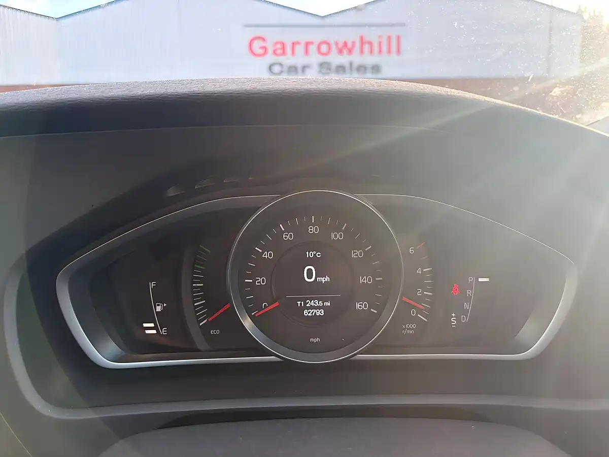 Used 2012 Volvo V40 Se Bronze - Interior and Exterior details 13