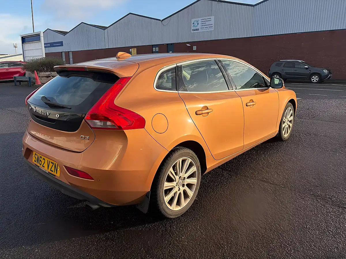 Used 2012 Volvo V40 Se Bronze - Interior and Exterior details 7