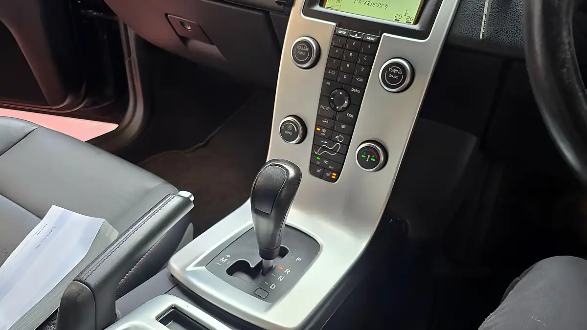 Used 2012 Volvo V50 Sunroof Black - Interior and Exterior details 6