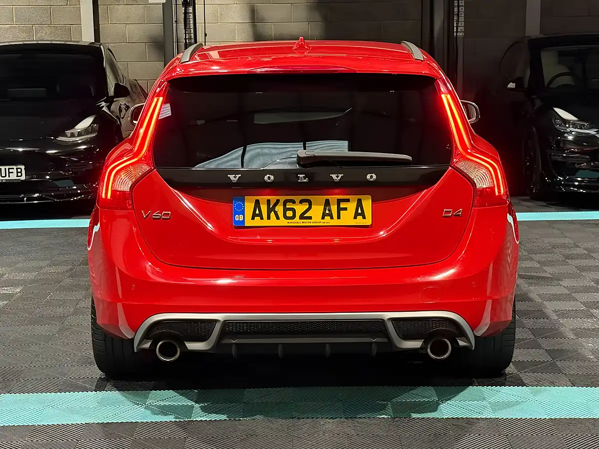 Used 2012 Volvo V60 R-Design Lux Nav Red - Interior and Exterior details 8