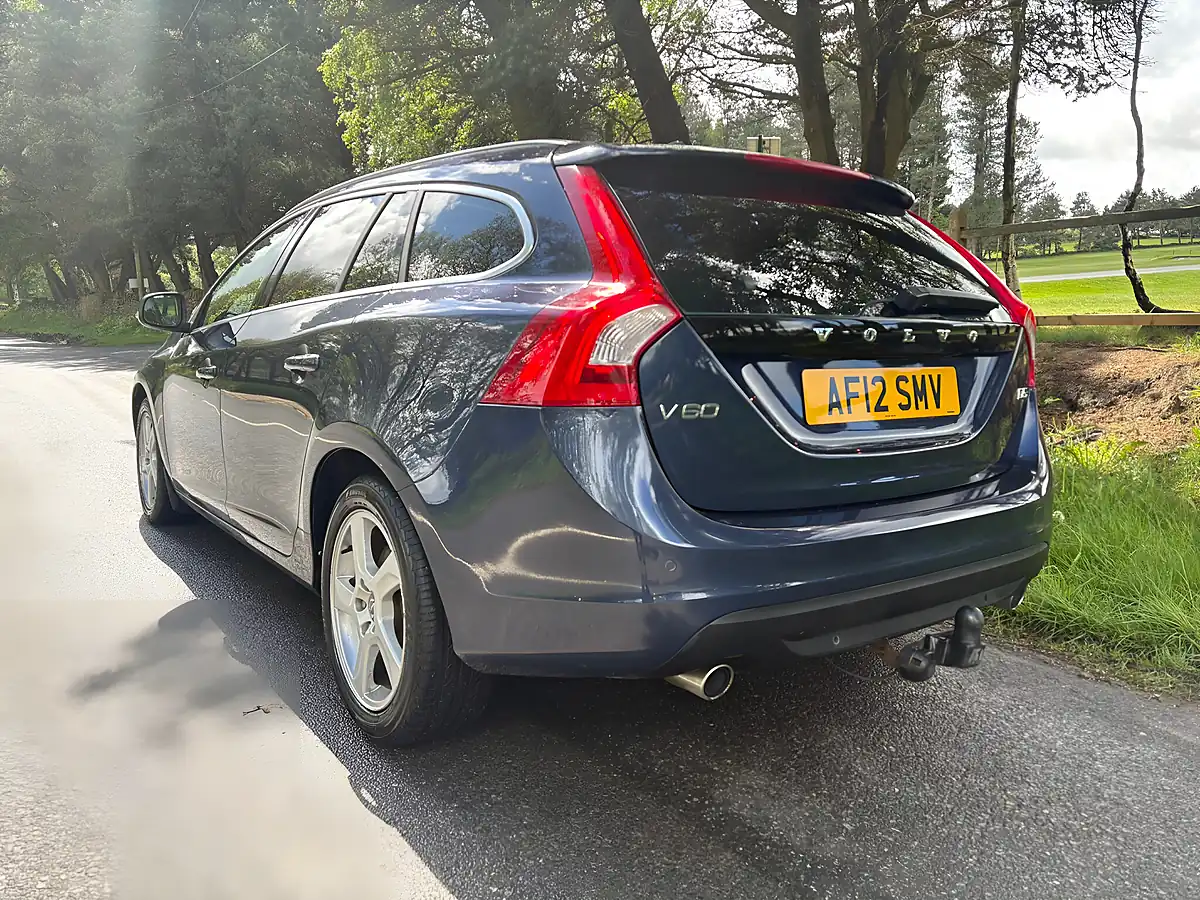 Used 2012 Volvo V60 Se Lux Blue - Interior and Exterior details 18