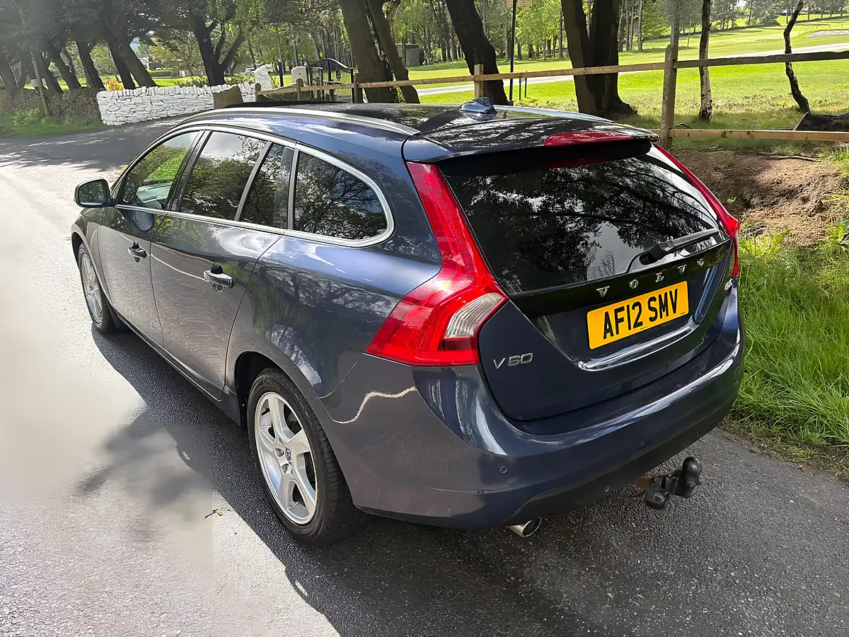 Used 2012 Volvo V60 Se Lux Blue - Interior and Exterior details 20