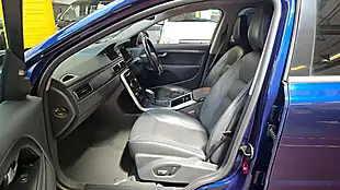 Used 2012 Volvo V70 Ocean Race Blue - Interior and Exterior details 4