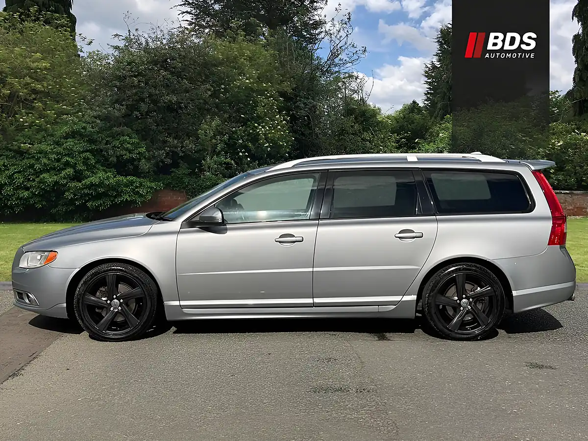 Used 2012 Volvo V70 R-Design Silver - Interior and Exterior details 9
