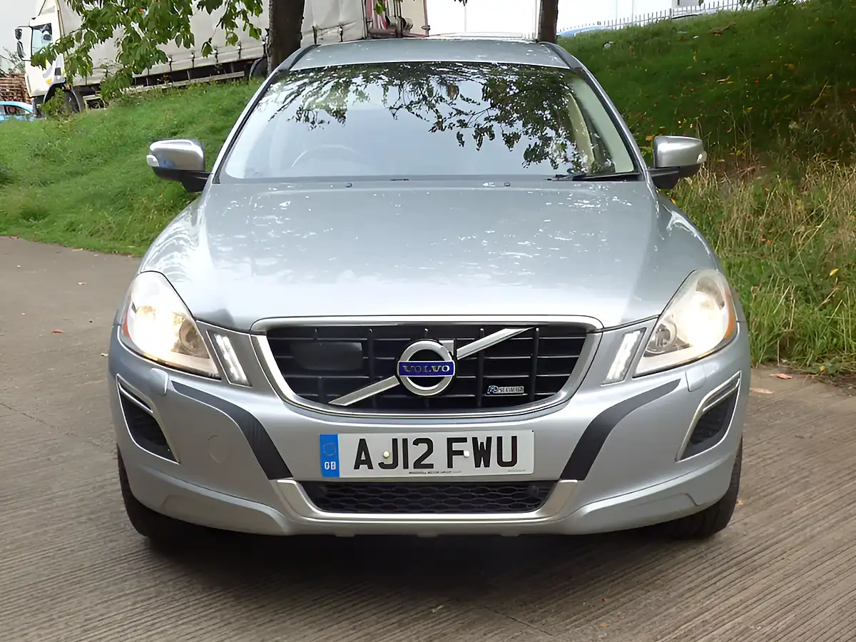 Used 2012 Volvo XC60 R-Design Silver - Interior and Exterior details 7